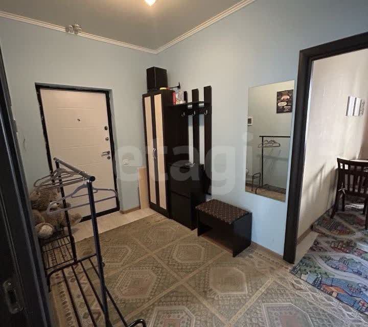 Продаётся 1-комнатная квартира, 39.8 м²