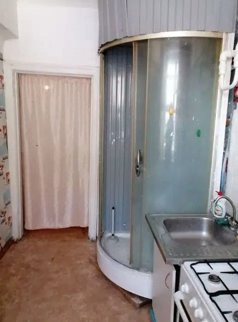 Продаётся комната в 3-комн. квартире, 8.9 м²