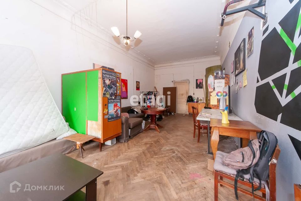 Продаётся комната в 6-комн. квартире, 35.6 м²