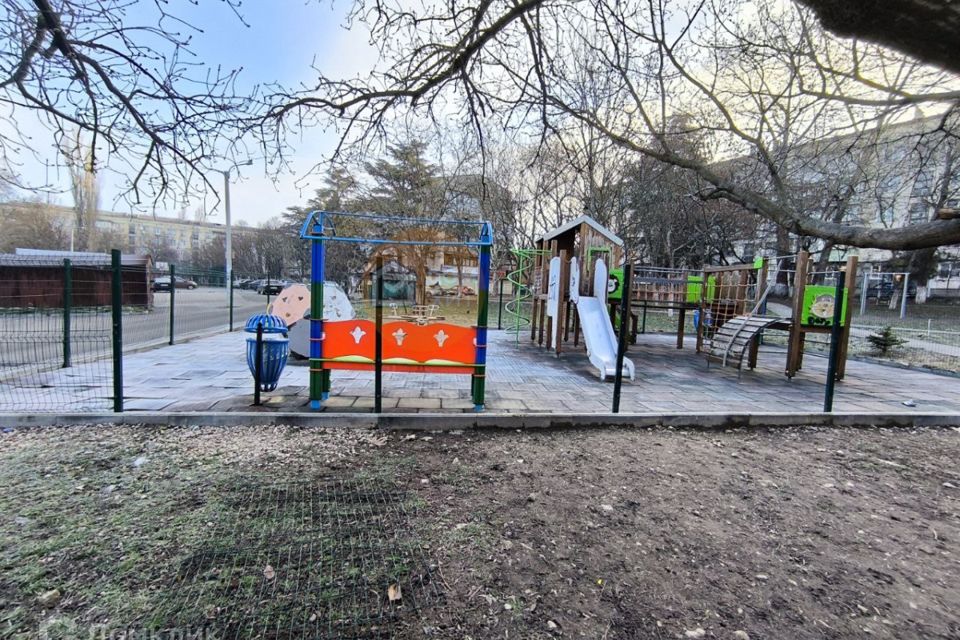 Продаётся 2-комнатная квартира, 45.6 м²