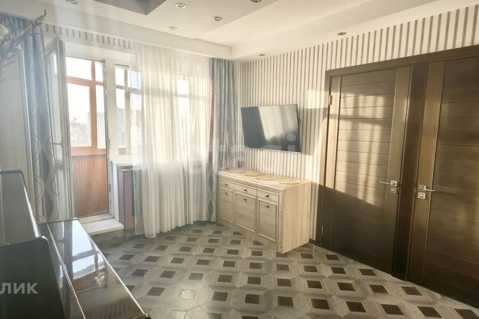 Продаётся 4-комнатная квартира, 60 м²