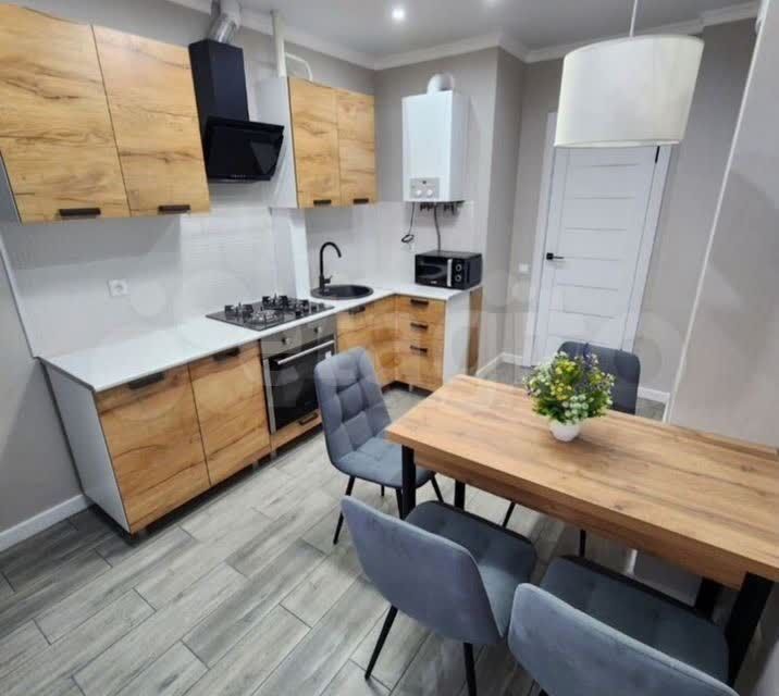 Продаётся 1-комнатная квартира, 38 м²