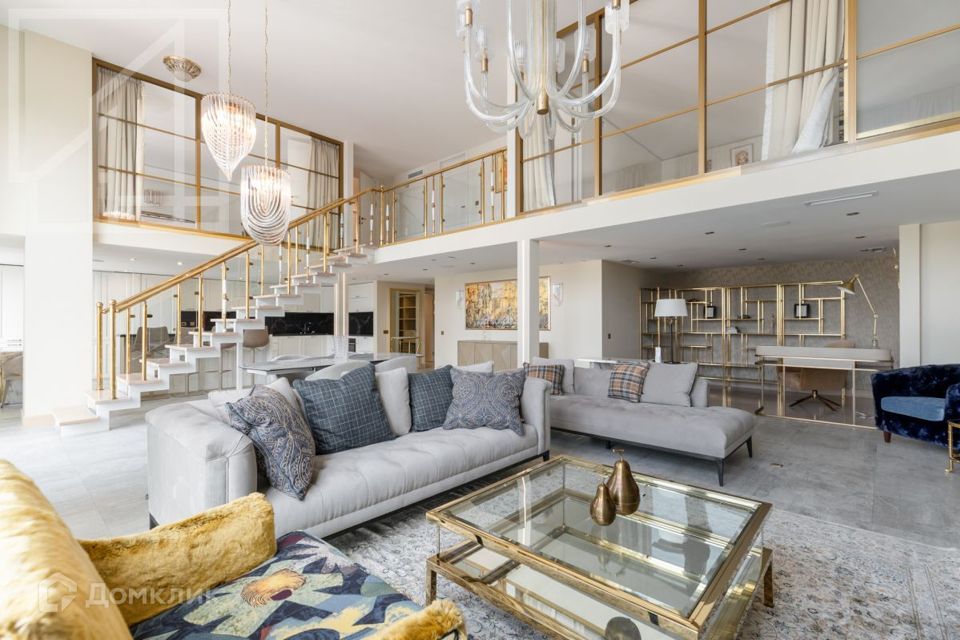 Сдаётся 3-комнатная квартира, 180 м²