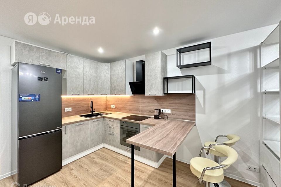 Сдаётся 2-комнатная квартира, 64 м²