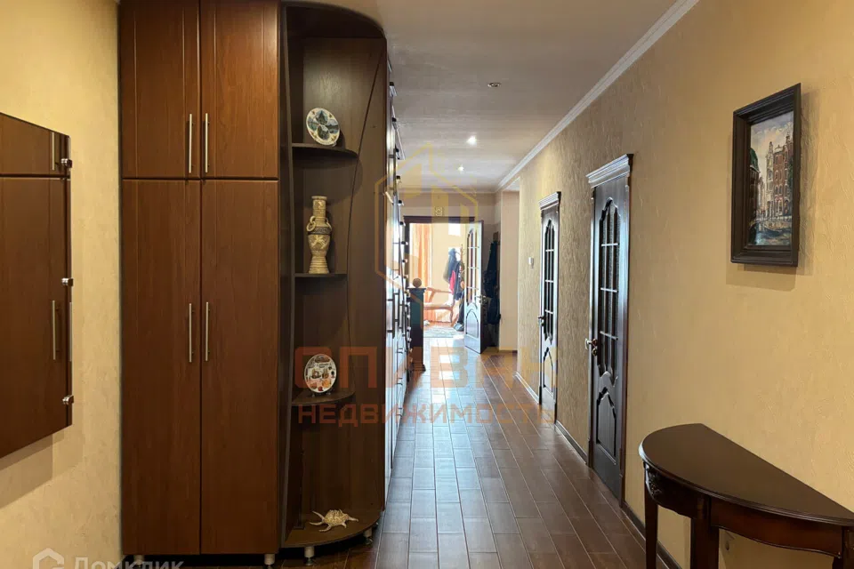 Продаётся 2-этажный дом, 364 м²