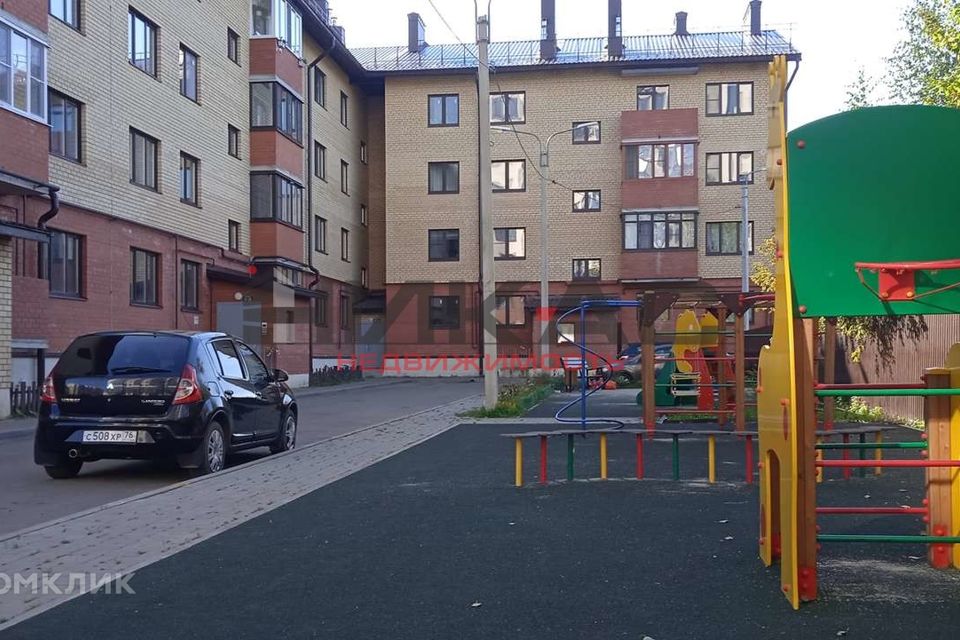 Продаётся 2-комнатная квартира, 65.8 м²