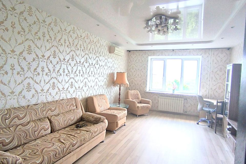 Продаётся 1-комнатная квартира, 57.3 м²