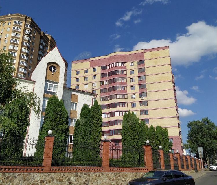 Продаётся 2-комнатная квартира, 65.7 м²