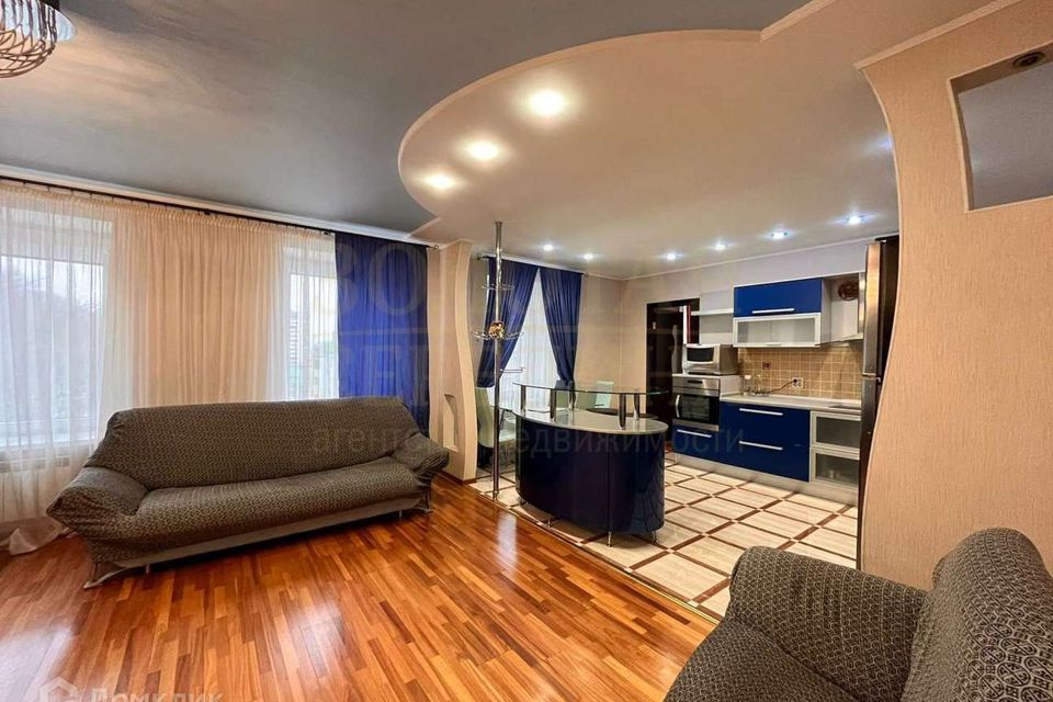 Сдаётся 2-комнатная квартира, 83 м²