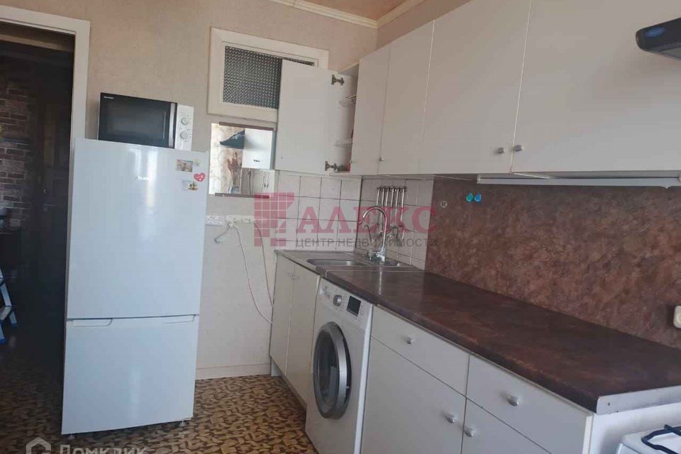 Сдаётся 1-комнатная квартира, 38 м²