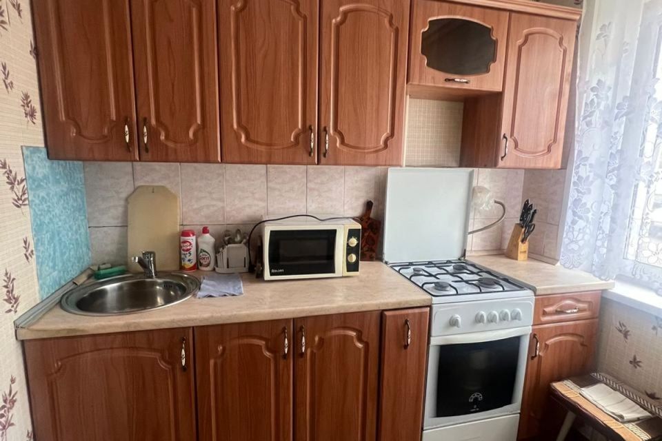 Продаётся 3-комнатная квартира, 48 м²