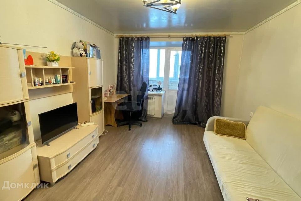 Продаётся 1-комнатная квартира, 45.6 м²