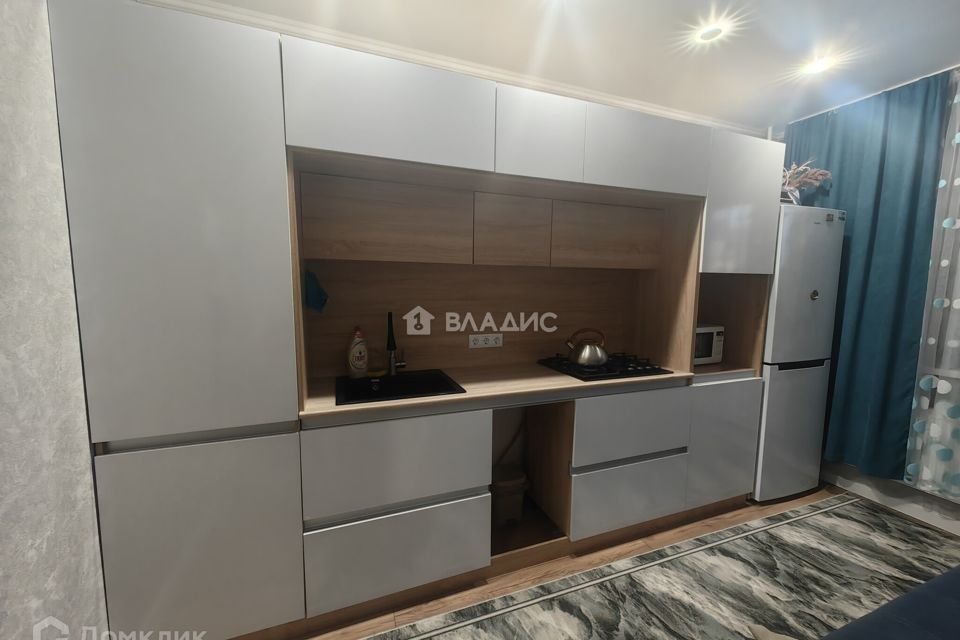 Продаётся 1-комнатная квартира, 43 м²