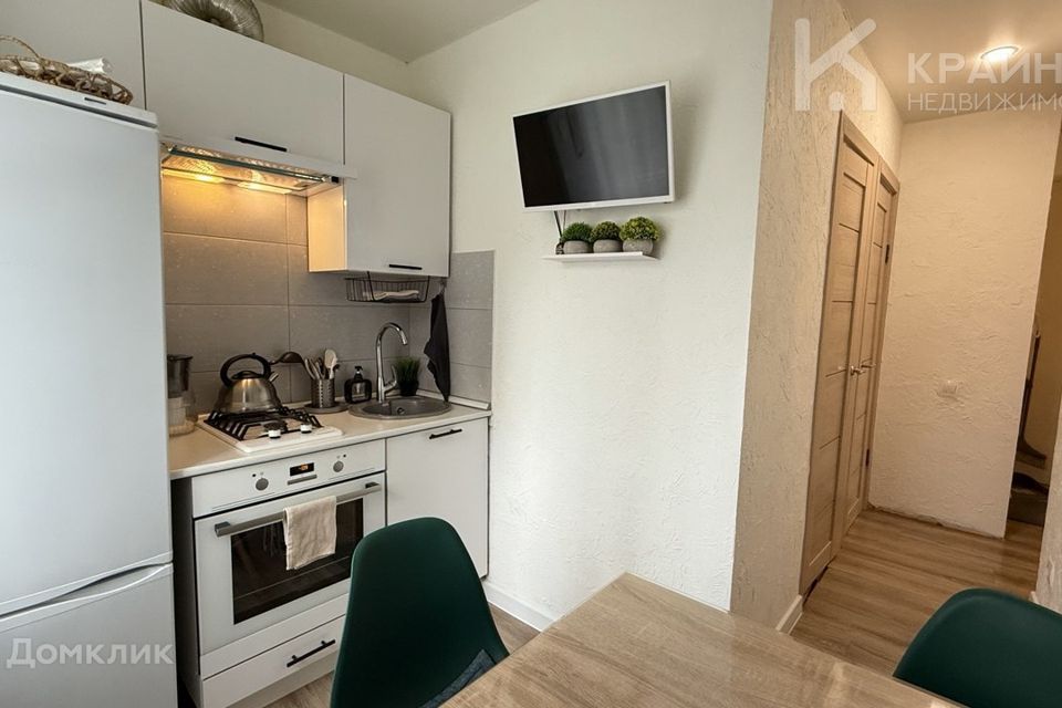 Продаётся 3-комнатная квартира, 49.8 м²