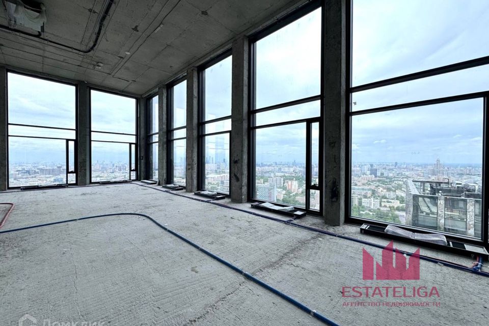 Продаётся студия, 150 м²