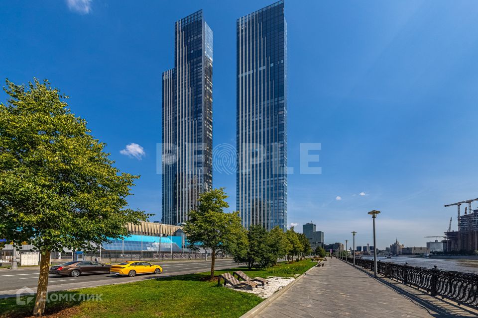 Продаётся 2-комнатная квартира, 60.8 м²