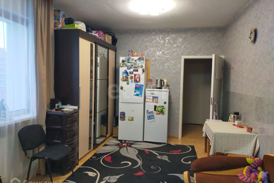 Сдаётся комната в 3-комн. квартире, 19 м²