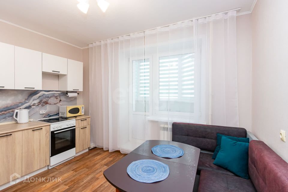 Продаётся 1-комнатная квартира, 42 м²