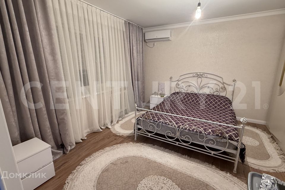 Продаётся 1-комнатная квартира, 42 м²