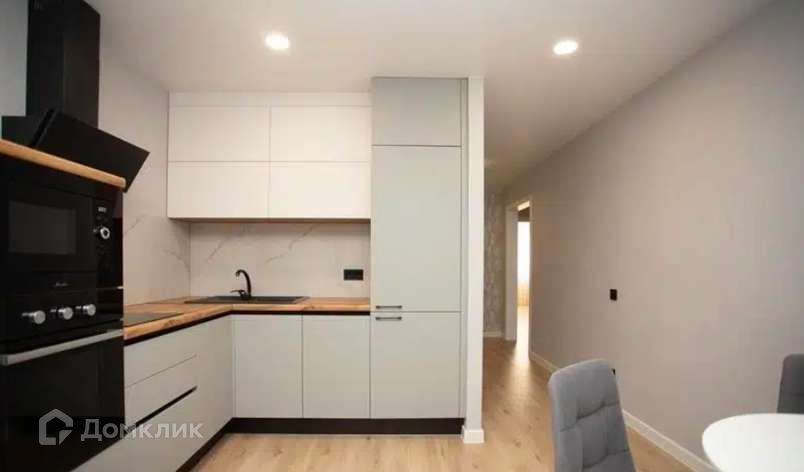 Продаётся 1-комнатная квартира, 43 м²