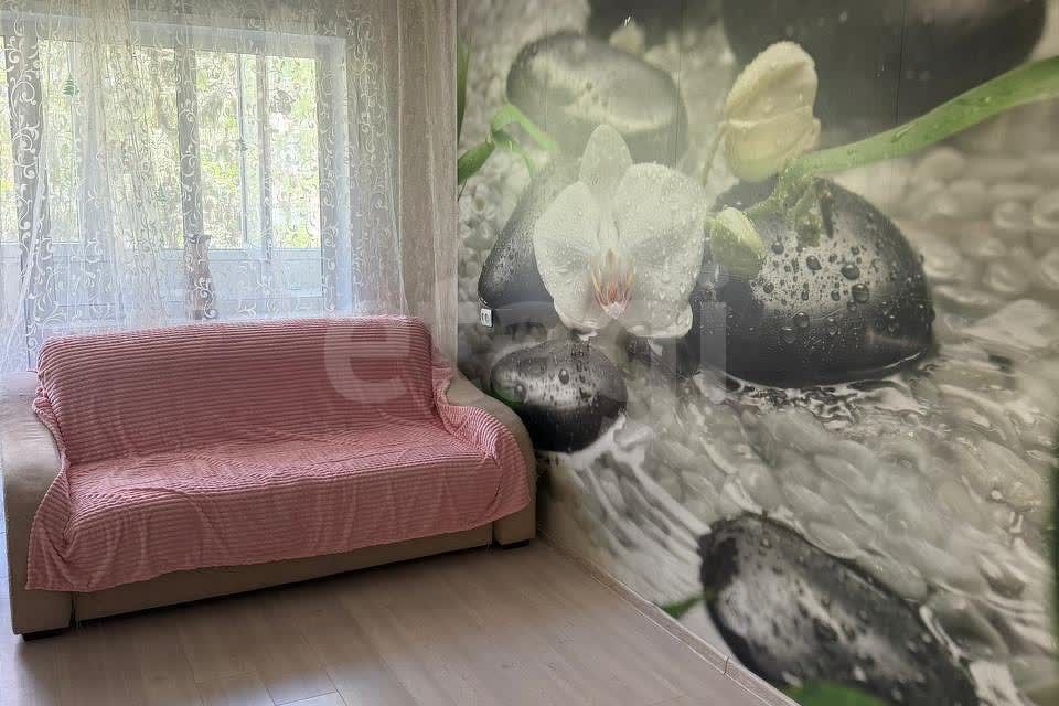 Продаётся 3-комнатная квартира, 60 м²