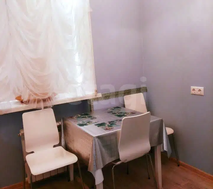 Продаётся 1-комнатная квартира, 48 м²