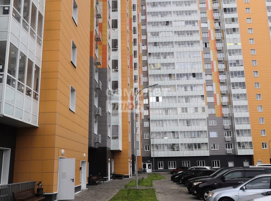 Продаётся 2-комнатная квартира, 67.6 м²