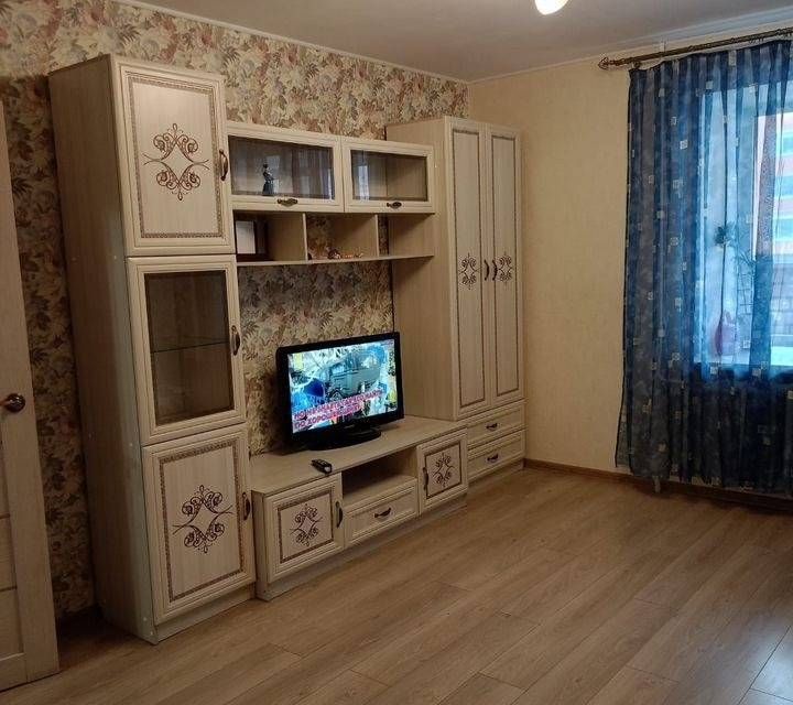 Сдаётся 1-комнатная квартира, 42 м²