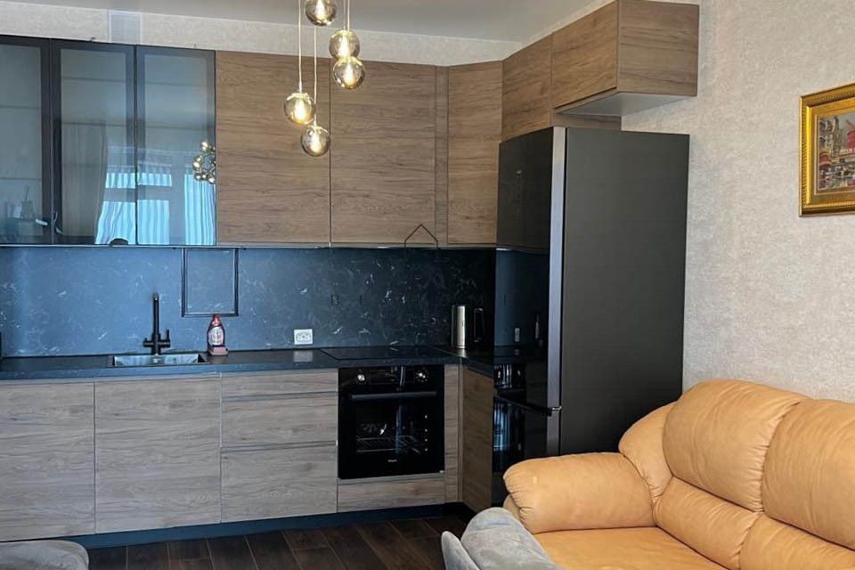 Сдаётся 1-комнатная квартира, 42 м²