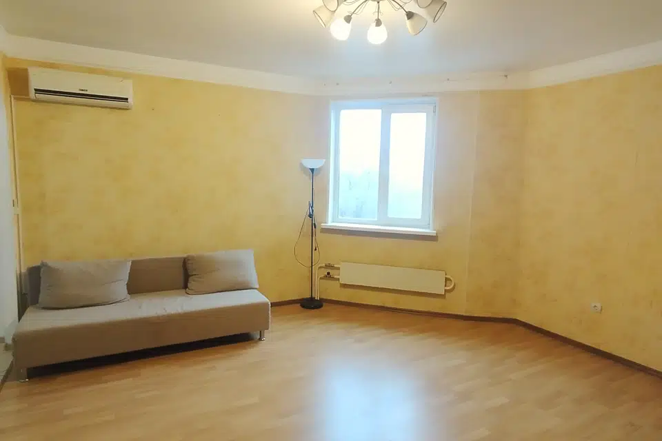 Продаётся 3-комнатная квартира, 74 м²