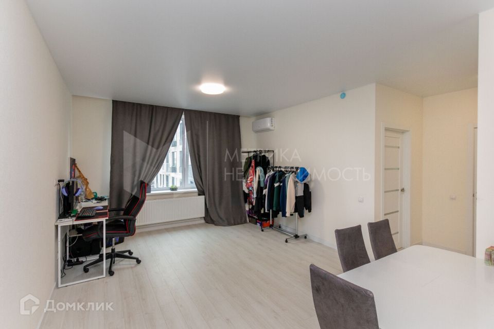 Продаётся 1-комнатная квартира, 43.1 м²
