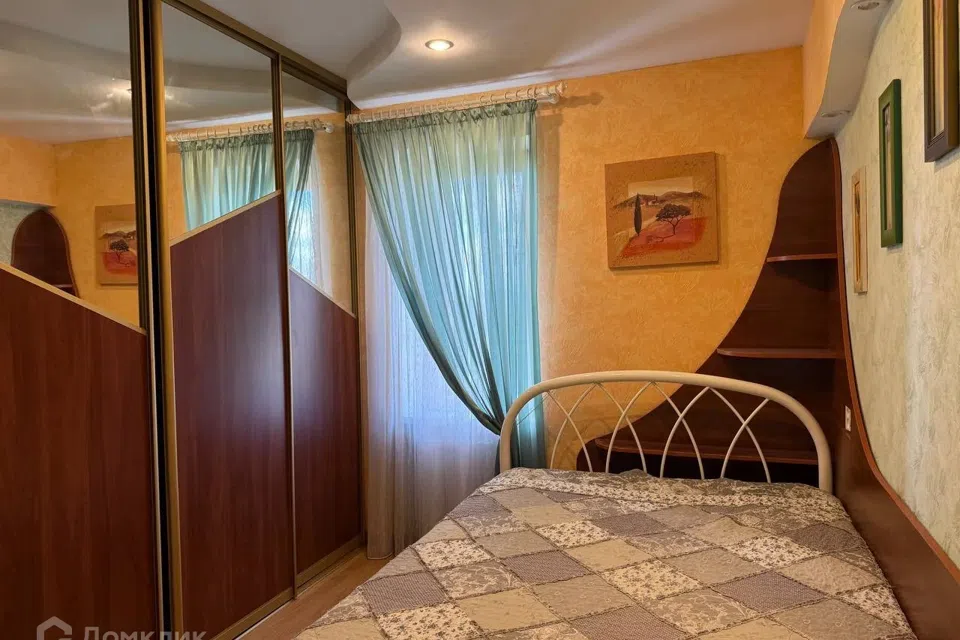 Продаётся 3-комнатная квартира, 60.3 м²
