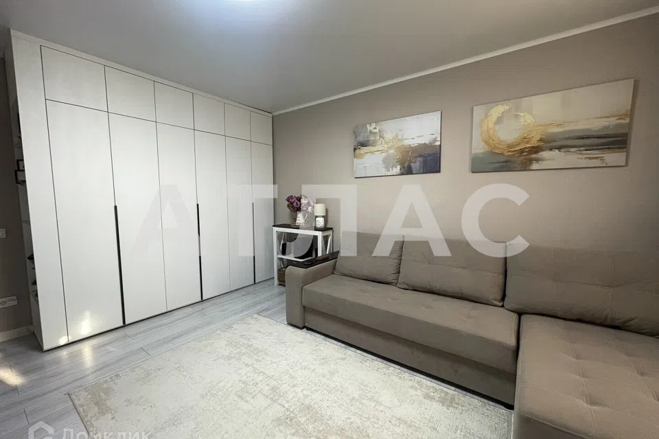 Продаётся 2-комнатная квартира, 48.7 м²