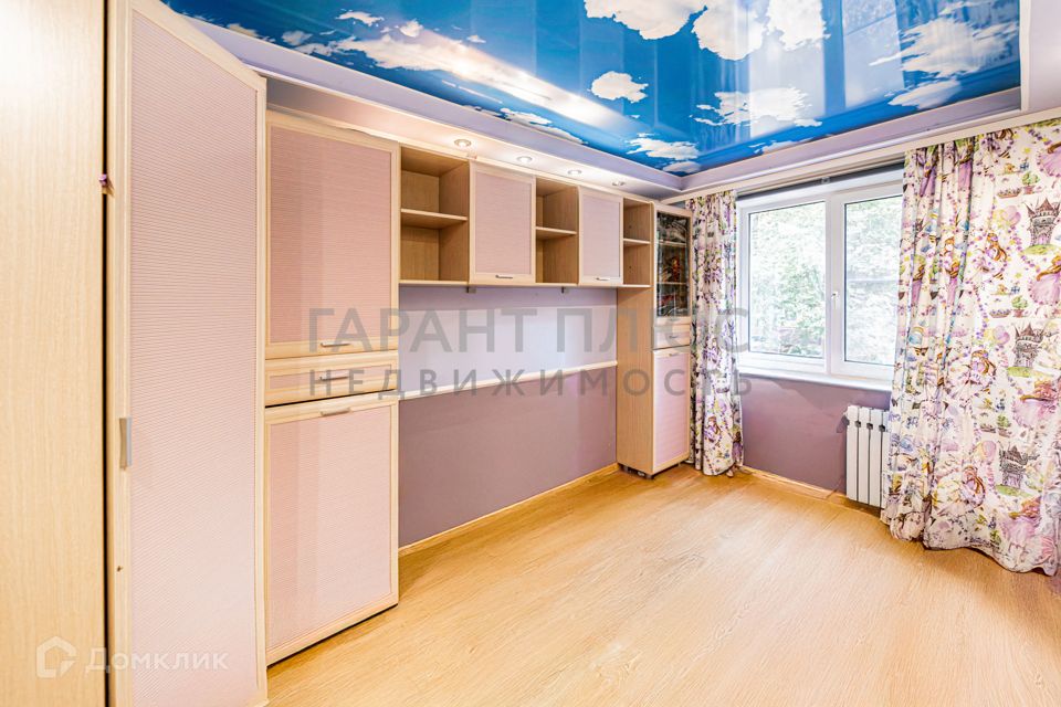 Продаётся 3-комнатная квартира, 61.8 м²