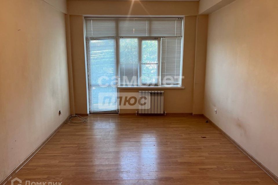Продаётся 2-комнатная квартира, 70 м²