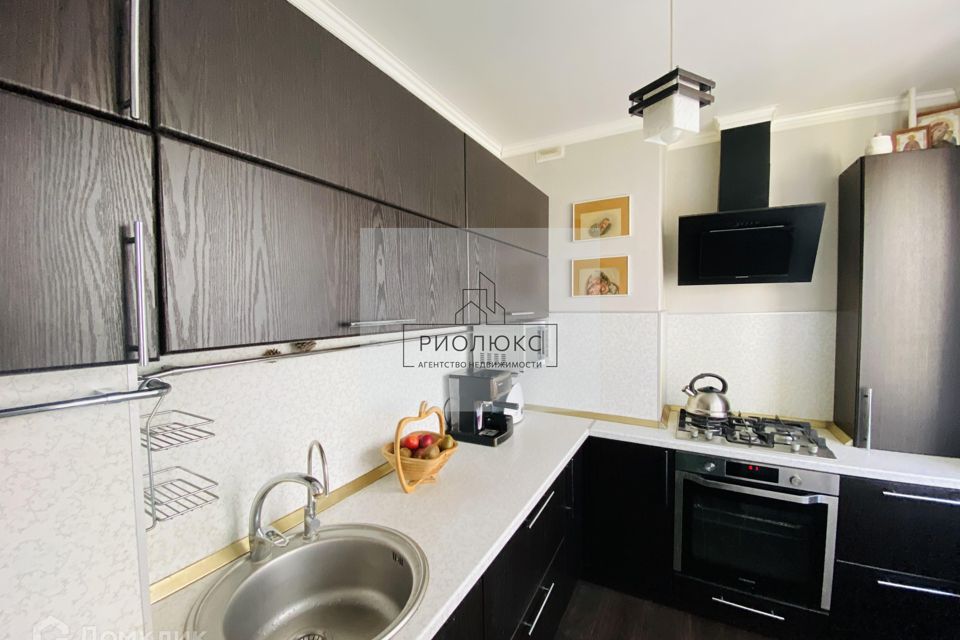 Продаётся 2-комнатная квартира, 65.2 м²