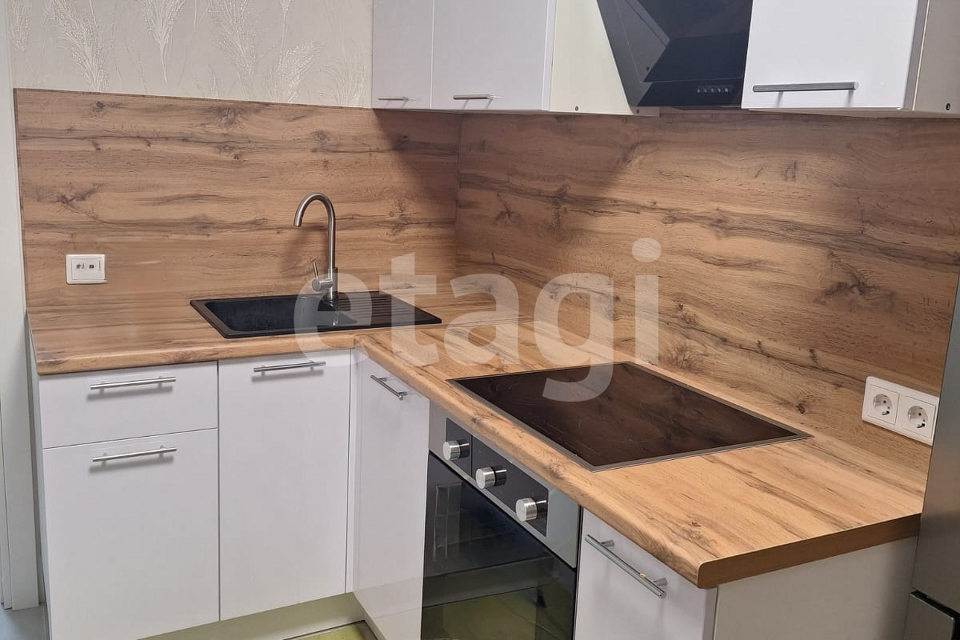 Продаётся 1-комнатная квартира, 37 м²