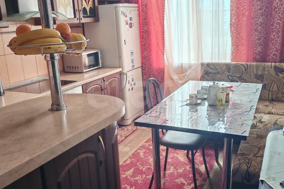 Продаётся 3-комнатная квартира, 63 м²