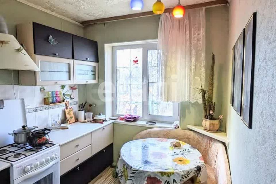 Продаётся 3-комнатная квартира, 61.8 м²