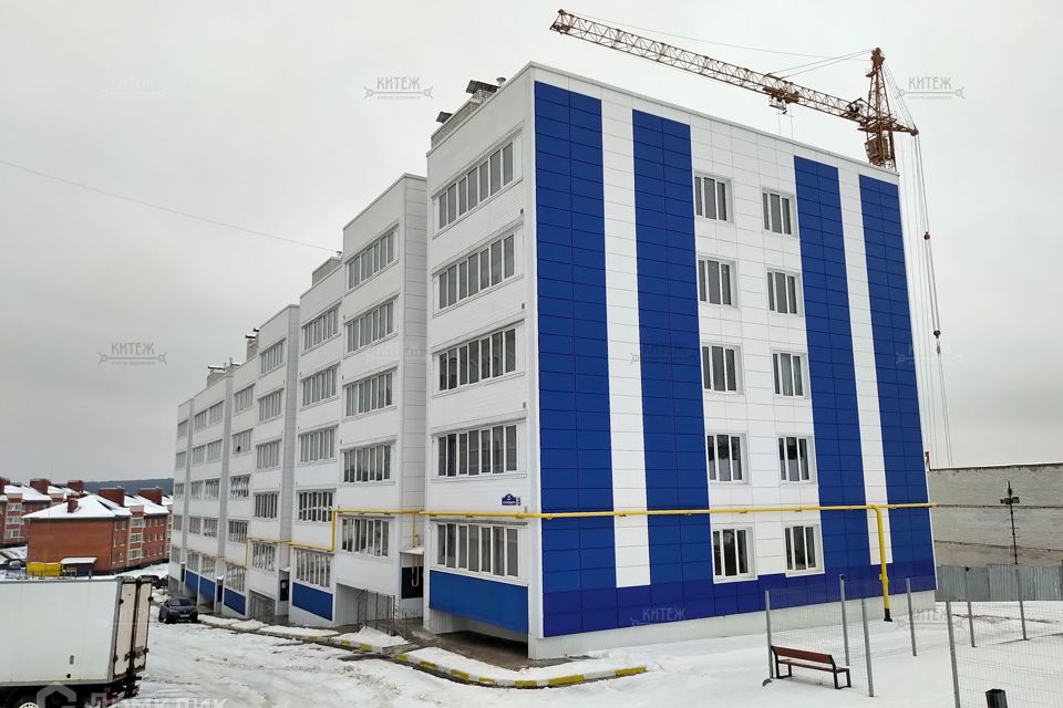 Продаётся 3-комнатная квартира, 98.3 м²