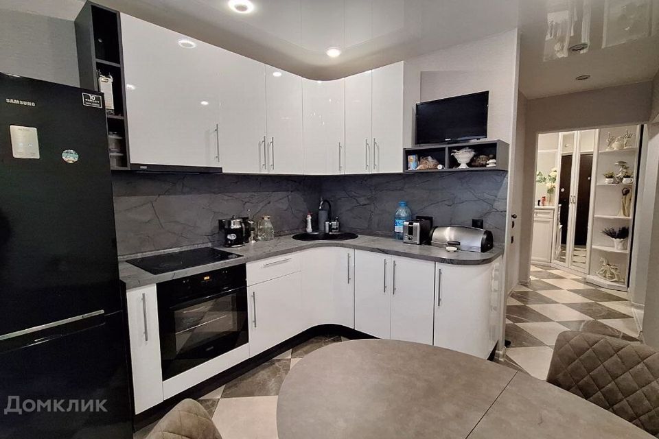 Продаётся 2-комнатная квартира, 55.8 м²