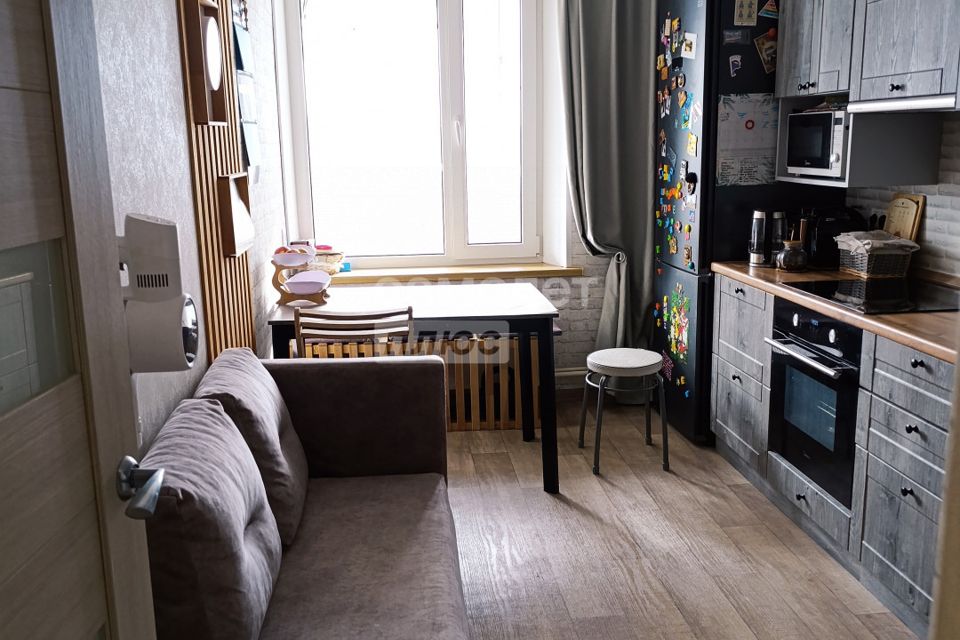 Продаётся 1-комнатная квартира, 42 м²