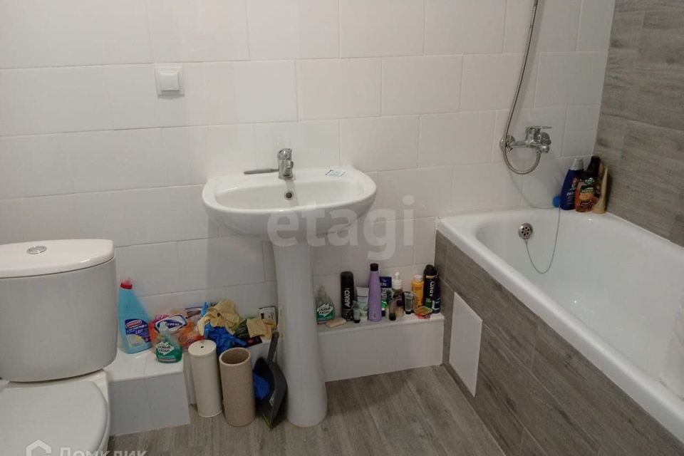 Продаётся 1-комнатная квартира, 35.7 м²