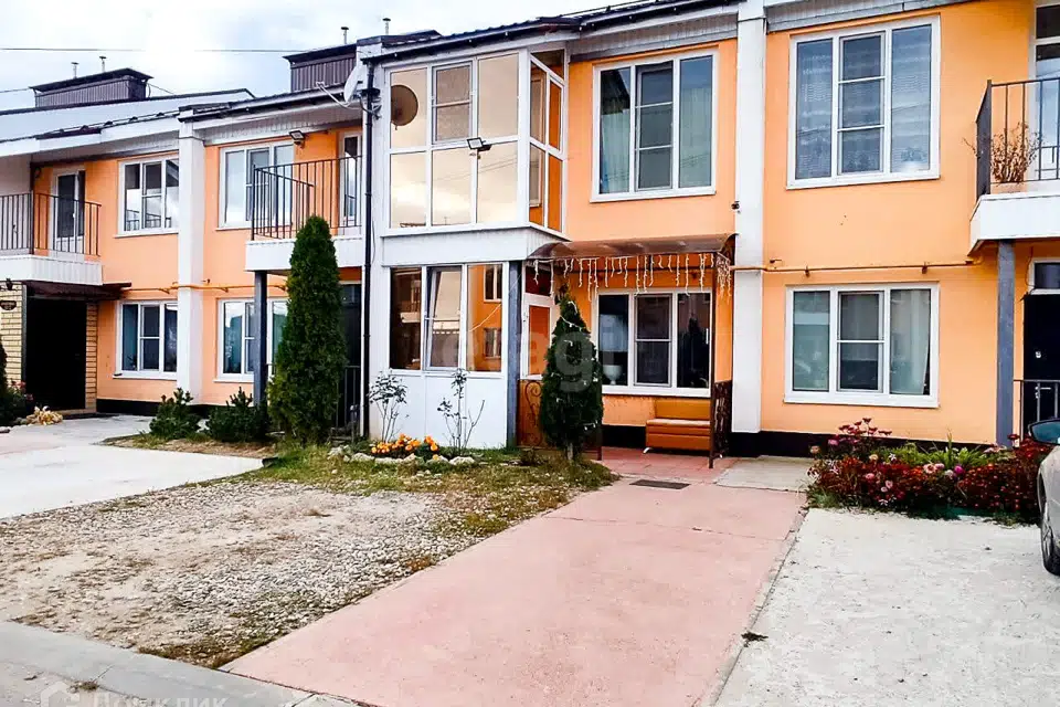 Продаётся таунхаус, 2-эт., 96.6 м²