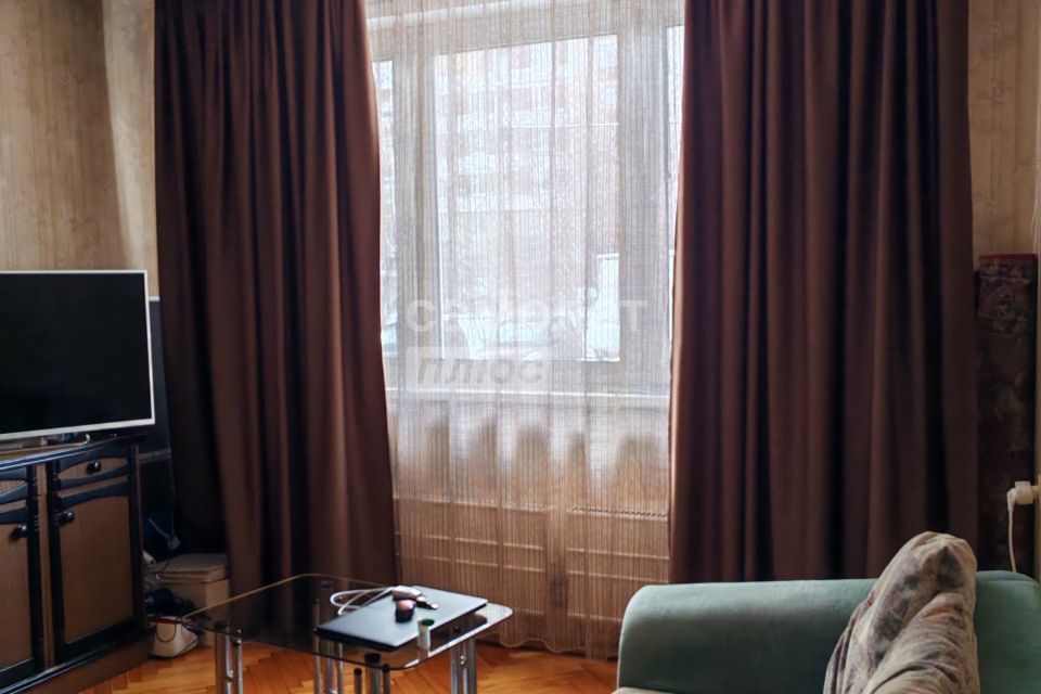 Продаётся 1-комнатная квартира, 38.4 м²