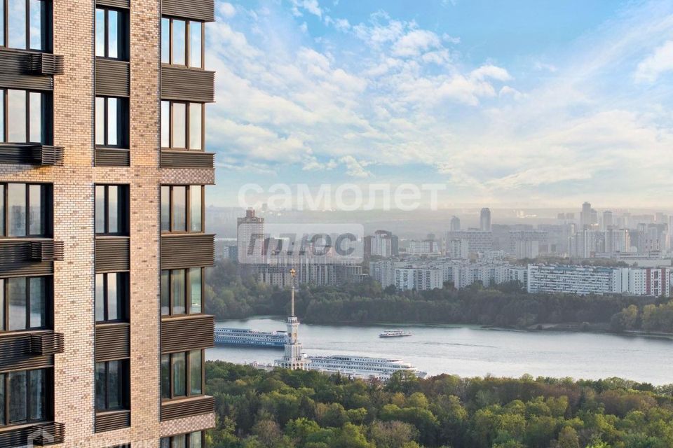 Продаётся 4-комнатная квартира, 102.8 м²