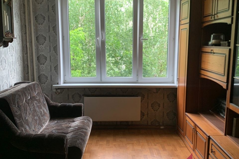 Продаётся 3-комнатная квартира, 49.3 м²