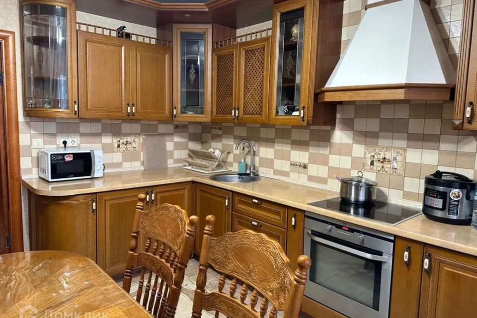 Продаётся 3-комнатная квартира, 93.3 м²