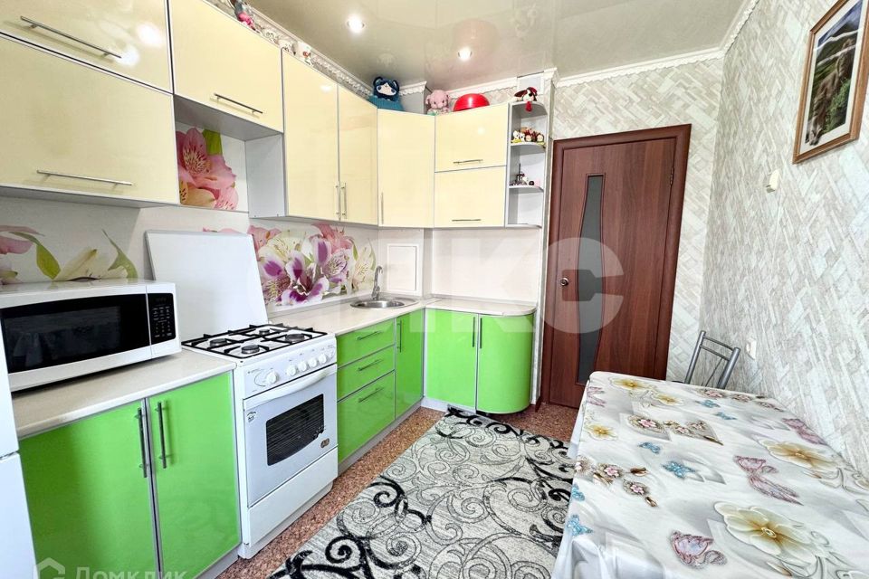 Продаётся 3-комнатная квартира, 65.2 м²