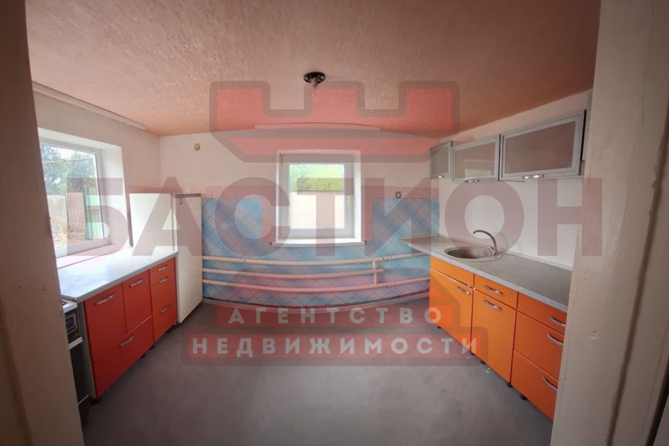 Продаётся 2-этажный дом, 140 м²